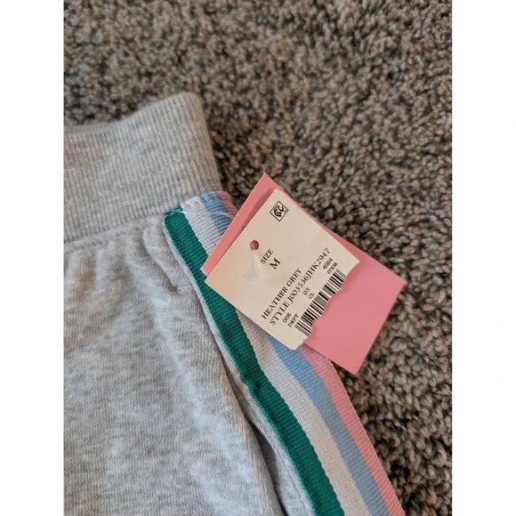 Hello Kitty Sanrio Heather Grey Fleece Mini Skirt Side Stripe J003536JHK2947 M - Picture 3 of 5